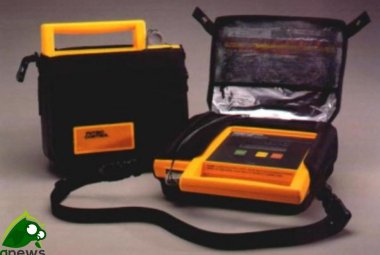 Negli stabilimenti balneari obbligatorio anche un defibrillatore