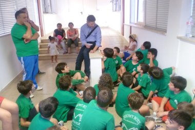 Gli allievi della Showy festeggiano la fine della stagione sportiva