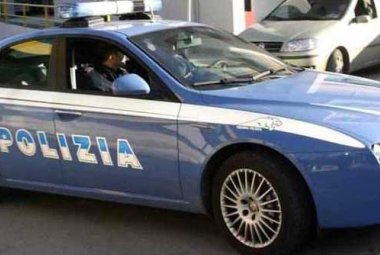 "Mi manda tuo figlio, dammi 1500 euro" e truffa un'anziana