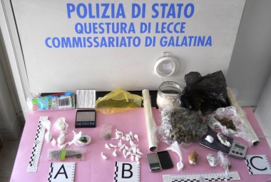 Arrestati per spaccio tre ventenni galatinesi. Denunciato un minorenne