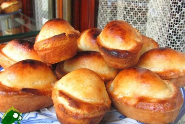 E noi continueremo a portare via come un dono i pasticciotti della "Ditta Andrea Ascalone Pasticceria"