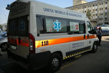 "Defibrillatori obbligatori nei luoghi pubblici e vie d'accesso per le ambulanze sgombere"