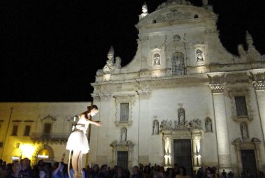 La Notte va incontro alla poesia ed è subito sogno