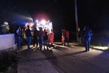 Auto contro un ulivo, muore una ragazza di 16 anni