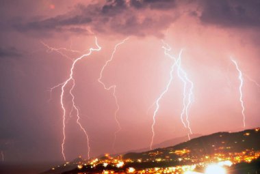 In 48 ore caduti più di 10000 fulmini in Sicilia e Calabria
