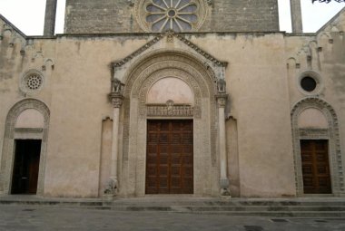 Nella Basilica pontificia minore di Santa Caterina d'Alessandria si apre la Porta della Misericordia