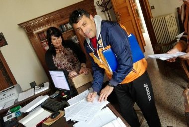 Consegnato il defibrillatore all'Atletico Noha