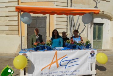 L'Associazione Genitori in piazza per Telefono Azzurro