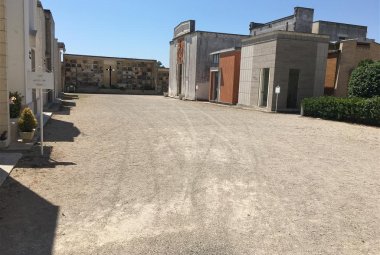 "La parte antica del Cimitero è già stata pulita. Sulla nuova interverremo nei prossimi giorni"