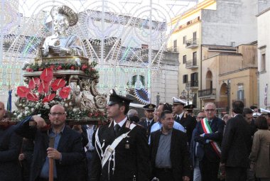 "Non mi distolgo un attimo dalla mia funzione"