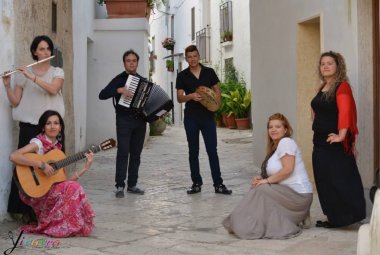 La Taranta passa da casa