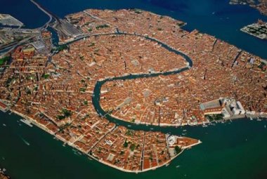 Venezia continua a sprofondare