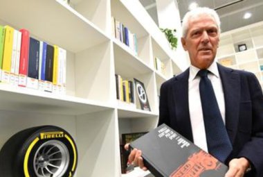 #ioleggoperché, tre biblioteche Pirelli